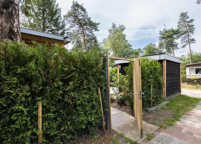 Luxe Veluwe Sauna En Hottub شاليه *