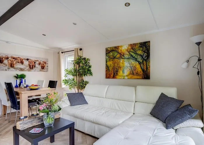 Luxe Veluwe Sauna En Hottub Alpesi faház *