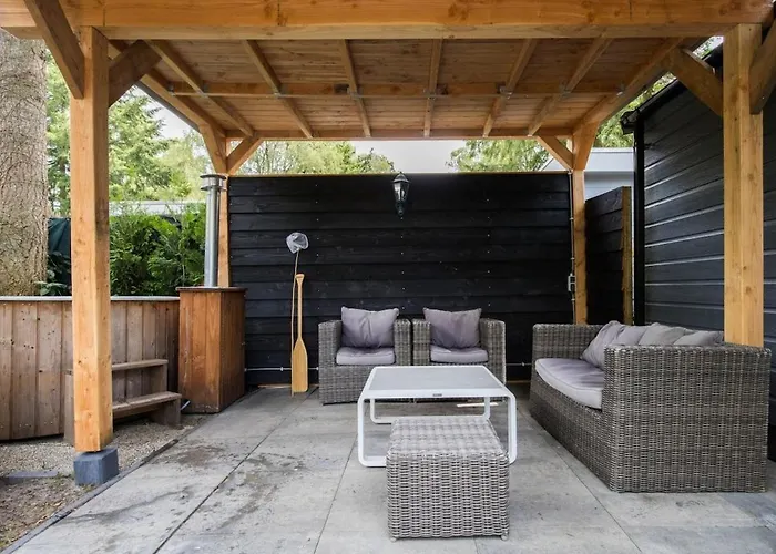 Luxe Veluwe Sauna En Hottub *