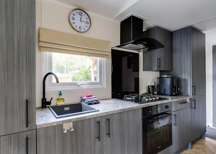 Luxe Veluwe Sauna En Hottub Hoenderloo