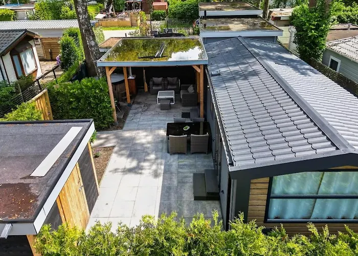 Chalet Luxe Veluwe Sauna En Hottub Hoenderloo