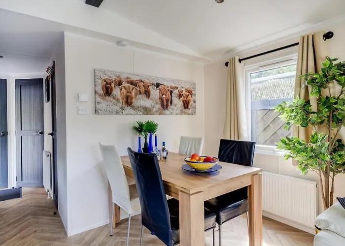 Luxe Veluwe Sauna En Hottub Chalet *